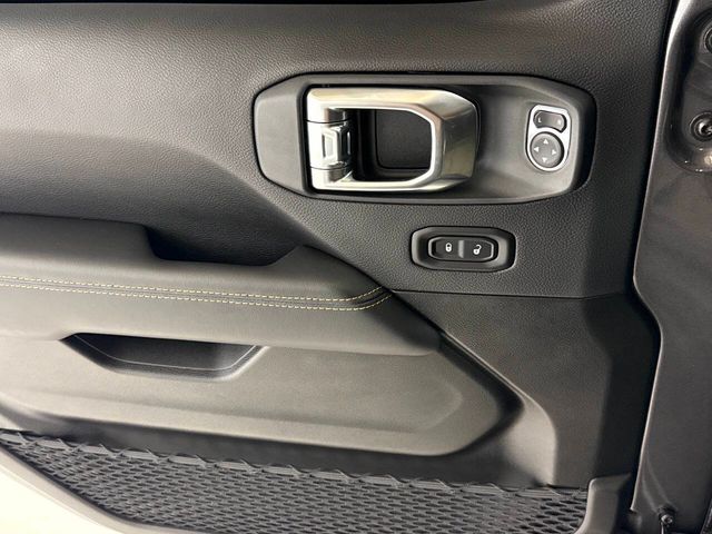 2025 Jeep Gladiator Texas Trail 4x4 4dr Crew Cab 5.0 ft. SB | Houston, TX | Houston Auto Credit