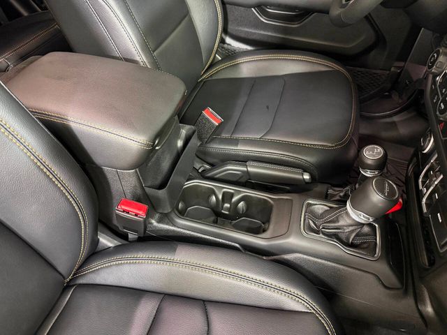 2025 Jeep Gladiator Texas Trail 4x4 4dr Crew Cab 5.0 ft. SB | Houston, TX | Houston Auto Credit