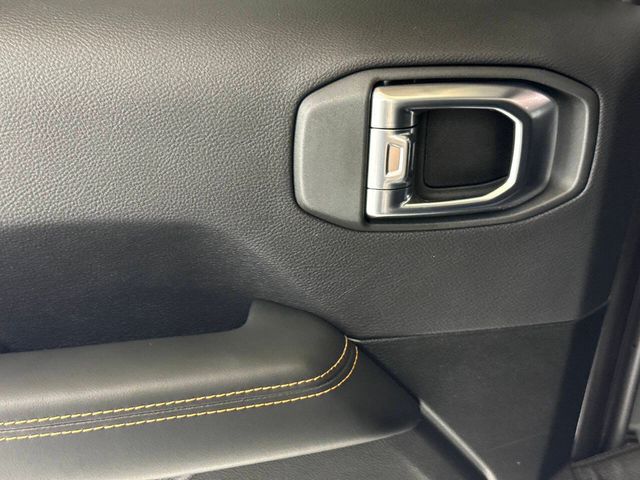 2025 Jeep Gladiator Texas Trail 4x4 4dr Crew Cab 5.0 ft. SB | Houston, TX | Houston Auto Credit