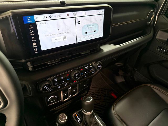 2025 Jeep Gladiator Texas Trail 4x4 4dr Crew Cab 5.0 ft. SB | Houston, TX | Houston Auto Credit