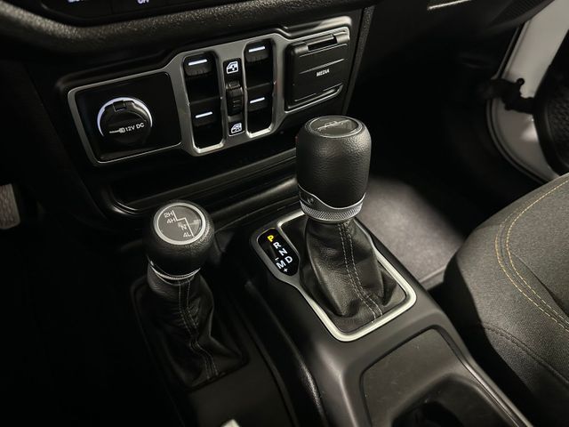 2025 Jeep Gladiator Sport S 4x4 24S Sport Package Color Matched Fen... | Irving, Texas | Hopper Motorplex