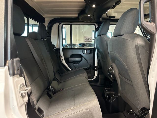 2025 Jeep Gladiator Sport S 4x4 Lifted Custom Wheels | Irving, Texas | Hopper Motorplex 2025 Jeep Gladiator Sport S 4x4 Lifted Custom Wheels | Irving, Texas | Hopper Motorplex