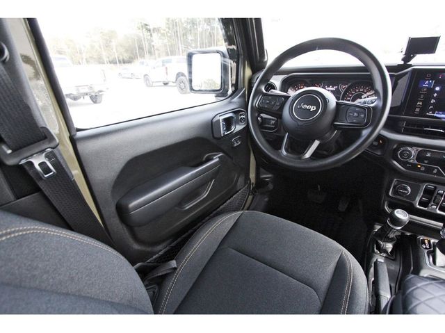 2025 Jeep Gladiator Nighthawk