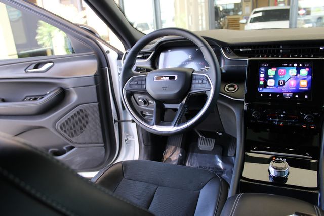 2025 Jeep Grand Cherokee Altitude | Bullhead City, AZ | Automobile Consulting Services
