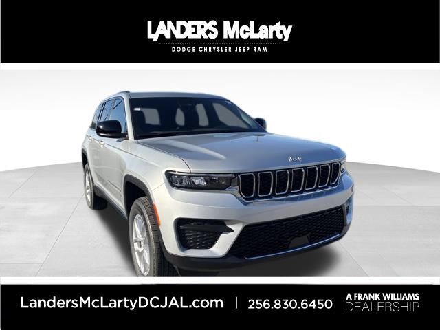 2025 Jeep Grand Cherokee Laredo | Huntsville, Alabama | Landers Mclarty DCJ