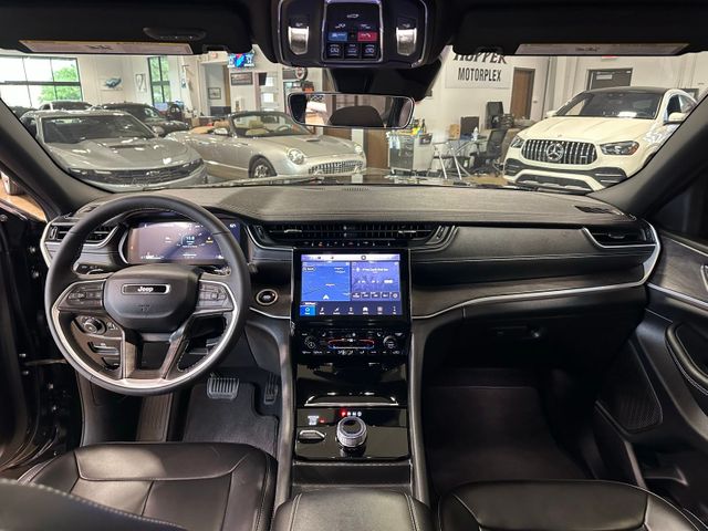 2025 Jeep Grand Cherokee Limited | Irving, Texas | Hopper Motorplex 2025 Jeep Grand Cherokee Limited | Irving, Texas | Hopper Motorplex