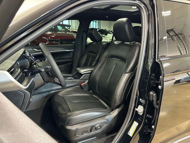 2025 Jeep Grand Cherokee Limited | Irving, Texas | Hopper Motorplex 2025 Jeep Grand Cherokee Limited | Irving, Texas | Hopper Motorplex