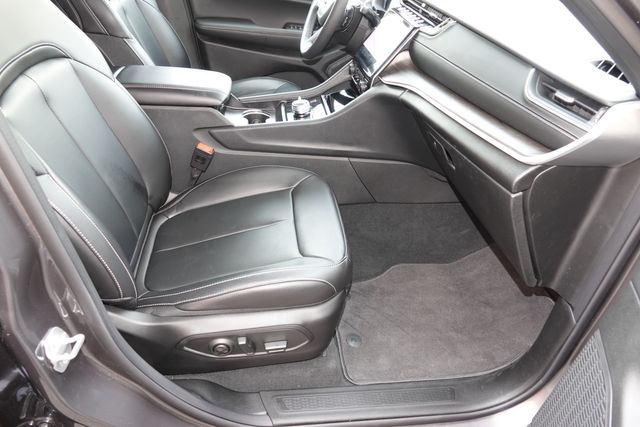 2025 Jeep Grand Cherokee Limited | Loganville, Georgia | Executive Auto 2025 Jeep Grand Cherokee Limited | Loganville, Georgia | Executive Auto