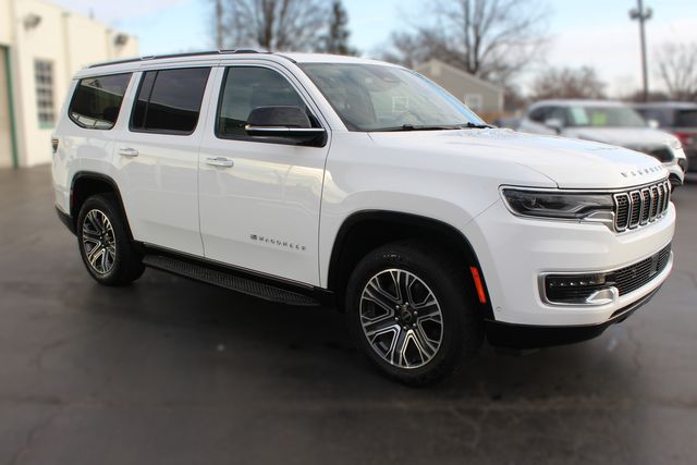 2025 Jeep Wagoneer Base | Granite City, Illinois | MasterCars Company Inc.