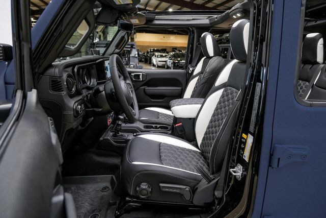 2025 Jeep Wrangler Unlimited Rubicon 4X4 SKY TOP,DUPONT KEVLAR,LIFT | Carrollton, TX | Texas Vehicle Exchange 2025 Jeep Wrangler Unlimited Rubicon 4X4 SKY TOP,DUPONT KEVLAR,LIFT | Carrollton, TX | Texas Vehicle Exchange