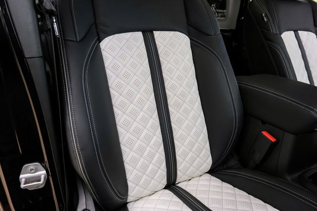 2025 Jeep Wrangler UNLIMITED Rubicon 4X4 SKY TOP, DUPONT KEVLAR, LIFT | Carrollton, TX | Texas Vehicle Exchange 2025 Jeep Wrangler UNLIMITED Rubicon 4X4 SKY TOP, DUPONT KEVLAR, LIFT | Carrollton, TX | Texas Vehicle Exchange