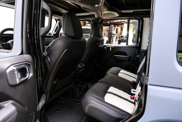 2025 Jeep Wrangler UNLIMITED Rubicon 4X4 SKY TOP, DUPONT KEVLAR, LIFT | Carrollton, TX | Texas Vehicle Exchange 2025 Jeep Wrangler UNLIMITED Rubicon 4X4 SKY TOP, DUPONT KEVLAR, LIFT | Carrollton, TX | Texas Vehicle Exchange