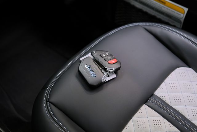 2025 Jeep Wrangler UNLIMITED Rubicon 4X4 SKY TOP, DUPONT KEVLAR, LIFT | Carrollton, TX | Texas Vehicle Exchange 2025 Jeep Wrangler UNLIMITED Rubicon 4X4 SKY TOP, DUPONT KEVLAR, LIFT | Carrollton, TX | Texas Vehicle Exchange