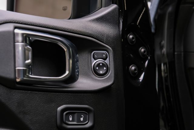 2025 Jeep Wrangler UNLIMITED Rubicon 4X4 SKY TOP, DUPONT KEVLAR, LIFT | Carrollton, TX | Texas Vehicle Exchange 2025 Jeep Wrangler UNLIMITED Rubicon 4X4 SKY TOP, DUPONT KEVLAR, LIFT | Carrollton, TX | Texas Vehicle Exchange