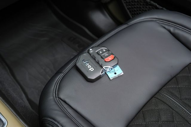 2025 Jeep Wrangler Unlimited Rubicon ,392 HEMI, SKYTOP, DUPONT KEVLER | Carrollton, TX | Texas Vehicle Exchange 2025 Jeep Wrangler Unlimited Rubicon ,392 HEMI, SKYTOP, DUPONT KEVLER | Carrollton, TX | Texas Vehicle Exchange