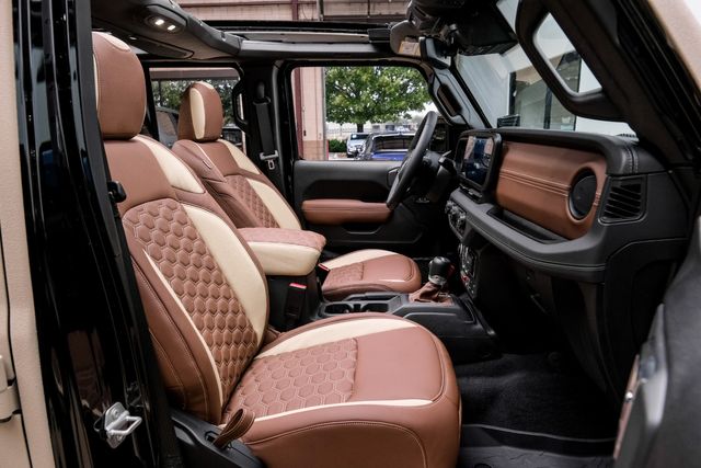 2025 Jeep Wrangler Unlimted Rubicon ,4X4 ,SKY TOP,DUPONT KEVLAR,LIFT | Carrollton, TX | Texas Vehicle Exchange 2025 Jeep Wrangler Unlimted Rubicon ,4X4 ,SKY TOP,DUPONT KEVLAR,LIFT | Carrollton, TX | Texas Vehicle Exchange