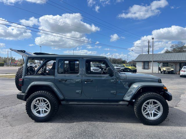 2025 Jeep Wrangler Sahara 4xe