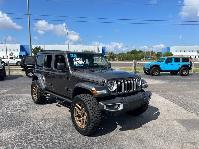 2025 Jeep Wrangler Sahara 4xe - Power-Top