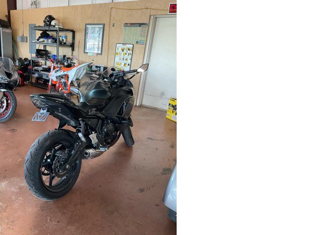 2025 Kawasaki Ninja 650 