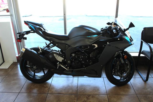 2025 Kawasaki Ninja ZX-6R 636 | Granite City, Illinois | MasterCars Company Inc. 2025 Kawasaki Ninja ZX-6R 636 | Granite City, Illinois | MasterCars Company Inc.