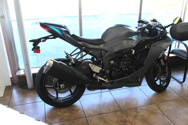 2025 Kawasaki Ninja ZX-6R 636 | Granite City, Illinois | MasterCars Company Inc. 2025 Kawasaki Ninja ZX-6R 636 | Granite City, Illinois | MasterCars Company Inc.