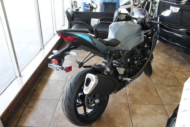 2025 Kawasaki Ninja ZX-6R 636 | Granite City, Illinois | MasterCars Company Inc.