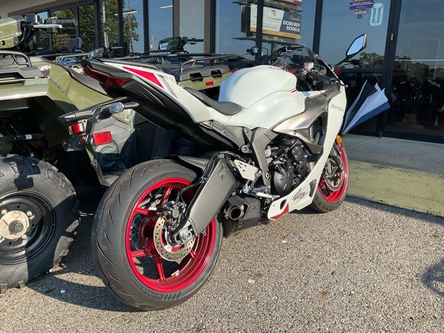 2025 Kawasaki Ninja ZX-6R Base 2025 Kawasaki Ninja ZX-6R Base