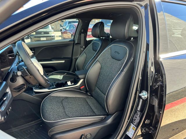 2025 Kia K4 GT-Line 12" Touchscreen Navigation Heated Seats | Irving, Texas | Hopper Motorplex 2025 Kia K4 GT-Line 12" Touchscreen Navigation Heated Seats | Irving, Texas | Hopper Motorplex