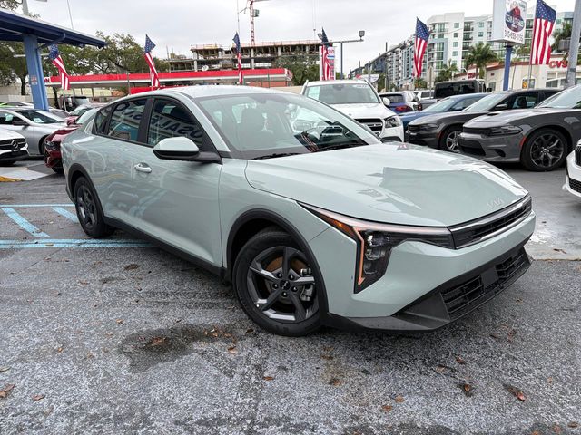 2025 Kia K4 LX