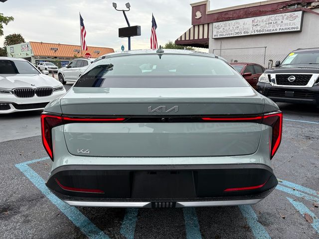 2025 Kia K4 LX