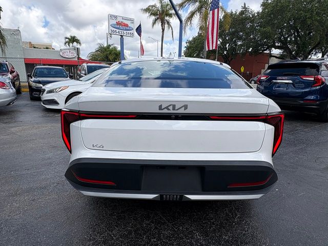 2025 Kia K4 EX