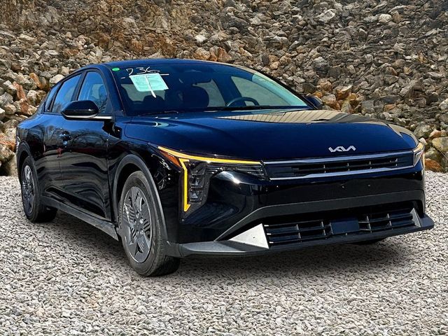 2025 Kia K4 LX