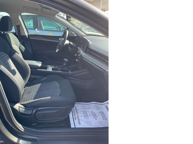 2025 Kia K5 LXS 2025 Kia K5 LXS