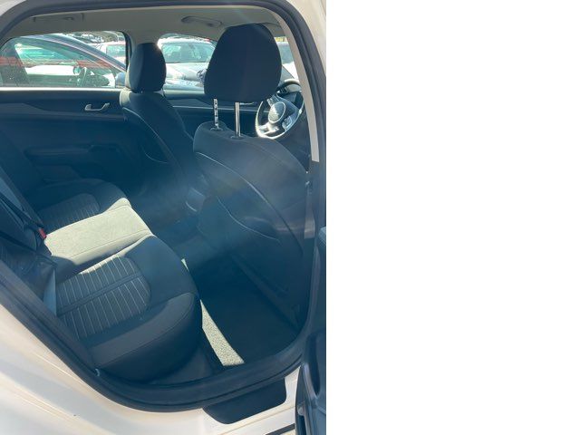 2025 Kia K5 LXS 2025 Kia K5 LXS