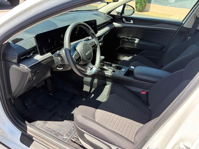 2025 Kia K5 LXS