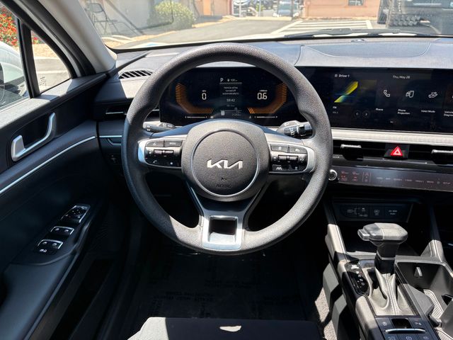 2025 Kia K5 LXS