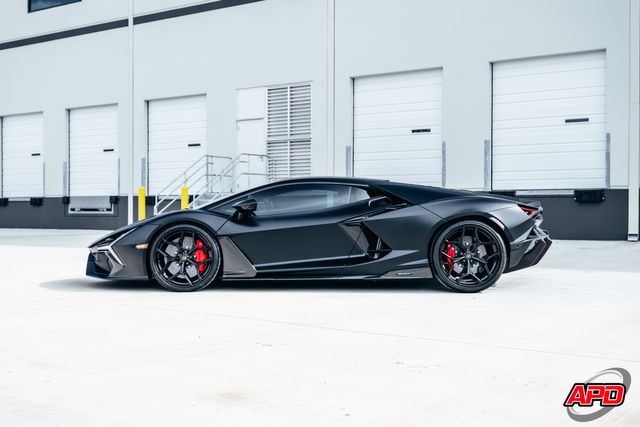 2025 Lamborghini Revuelto 2025 Lamborghini Revuelto