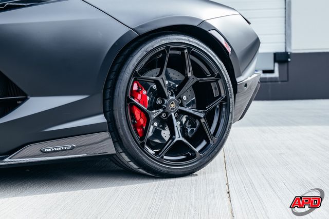 2025 Lamborghini Revuelto 2025 Lamborghini Revuelto