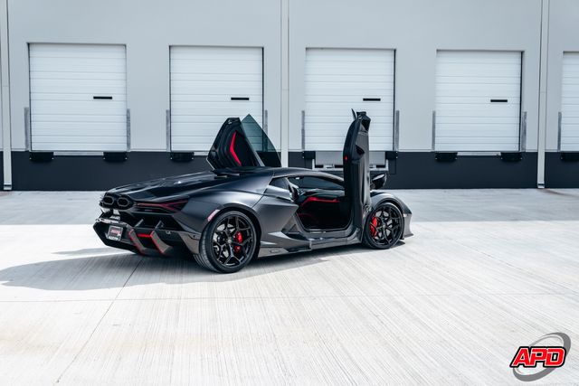 2025 Lamborghini Revuelto 2025 Lamborghini Revuelto