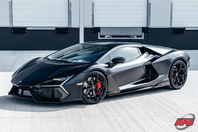 2025 Lamborghini Revuelto 2025 Lamborghini Revuelto