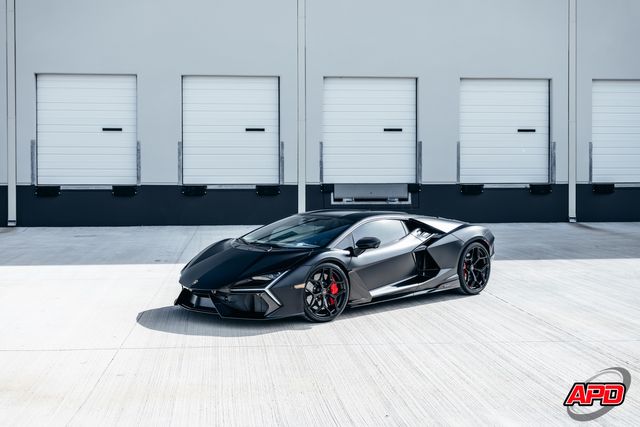 2025 Lamborghini Revuelto 2025 Lamborghini Revuelto