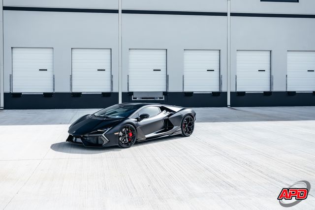 2025 Lamborghini Revuelto 2025 Lamborghini Revuelto