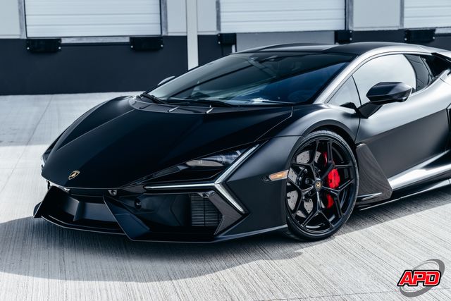 2025 Lamborghini Revuelto 2025 Lamborghini Revuelto