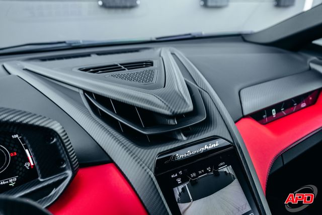 2025 Lamborghini Revuelto 2025 Lamborghini Revuelto