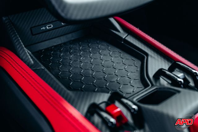 2025 Lamborghini Revuelto 2025 Lamborghini Revuelto