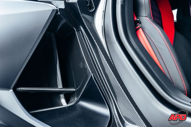 2025 Lamborghini Revuelto 