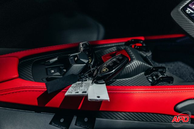 2025 Lamborghini Revuelto 2025 Lamborghini Revuelto