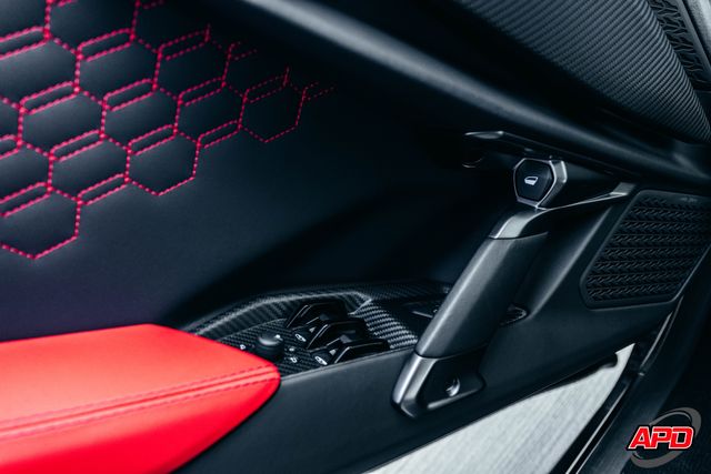 2025 Lamborghini Revuelto 2025 Lamborghini Revuelto