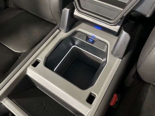 2025 Land Rover Defender 110 X | Irving, Texas | Hopper Motorplex