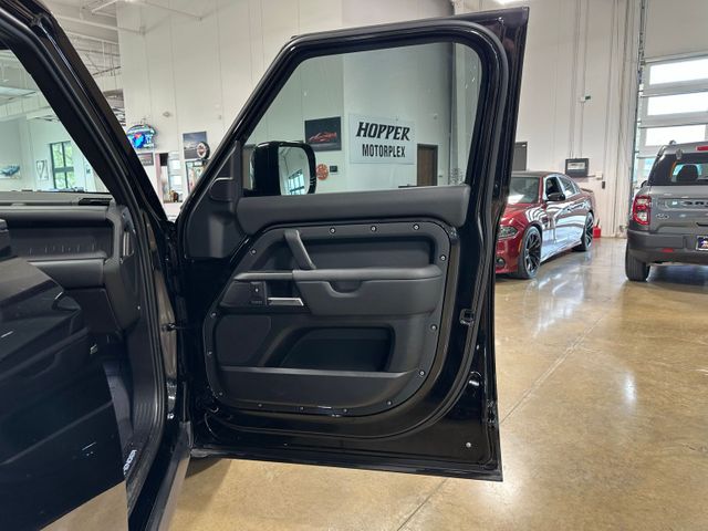 2025 Land Rover Defender 110 X | Irving, Texas | Hopper Motorplex 2025 Land Rover Defender 110 X | Irving, Texas | Hopper Motorplex